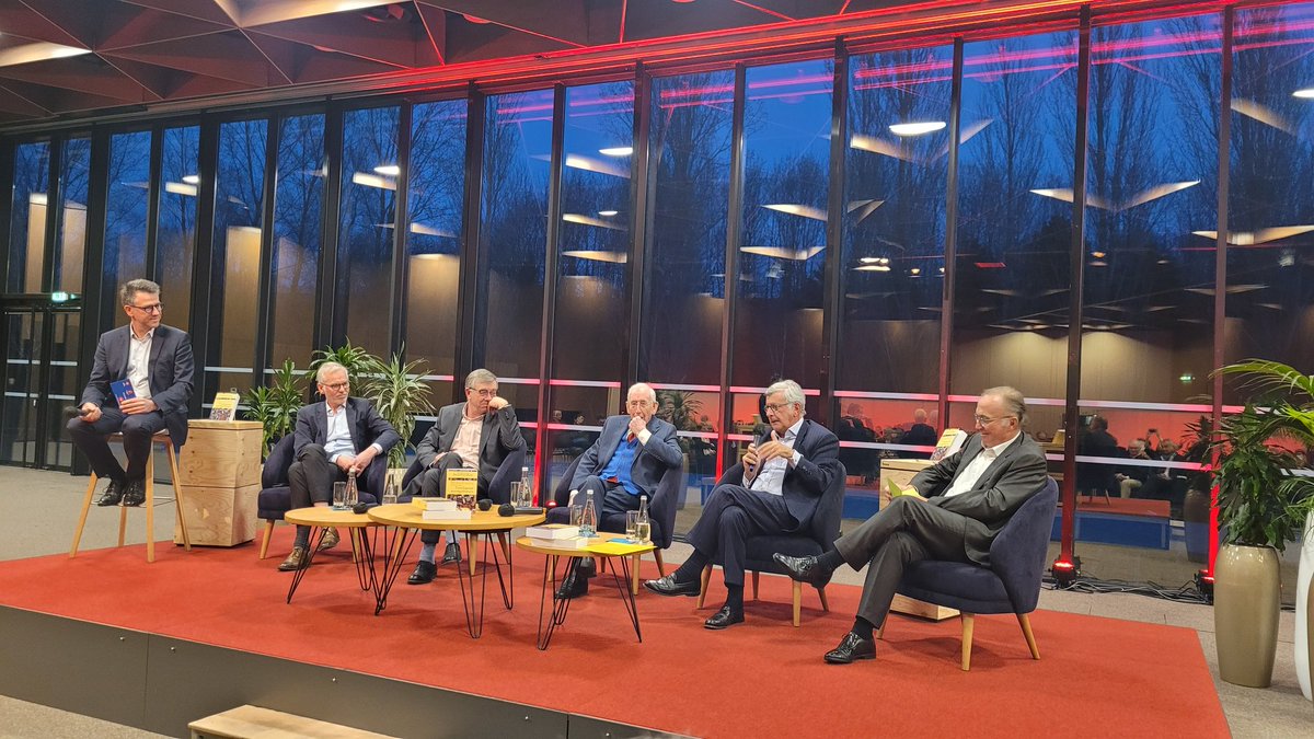 Entreprises & Cités (@e_cites) on Twitter photo Lancement du Dictionnaire Amoureux de l'entreprise ce soir <a href="/cite_echanges/">LA CITÉ des échanges</a> avec <a href="/EditionsPlon/">Editions Plon</a>...Et nos auteurs Christophe Bonduelle <a href="/JPLetartre/">Jean-Pierre Letartre</a>, Gérard Mulliez et Édouard Roquette ! Lancement du Dictionnaire Amoureux de l'entreprise ce soir <a href="/cite_echanges/">LA CITÉ des échanges</a> avec <a href="/EditionsPlon/">Editions Plon</a>...Et nos auteurs Christophe Bonduelle <a href="/JPLetartre/">Jean-Pierre Letartre</a>, Gérard Mulliez et Édouard Roquette !