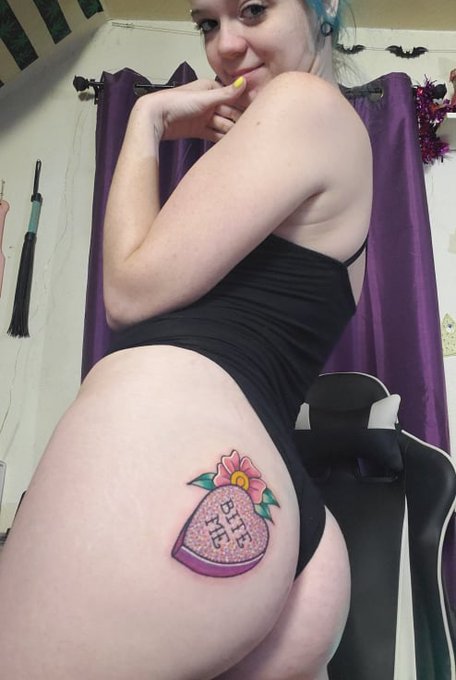 If you're worried your twitter may get taken down- you should consider joining the model page on my website<a href="/tag/mfc"class="tags"><span>#mfc</span></a><a href="/tag/mfcmodel"class="tags"><span>#mfcmodel</span></a><a href="/tag/onmfc"class="tags"><span>#onmfc</span></a>