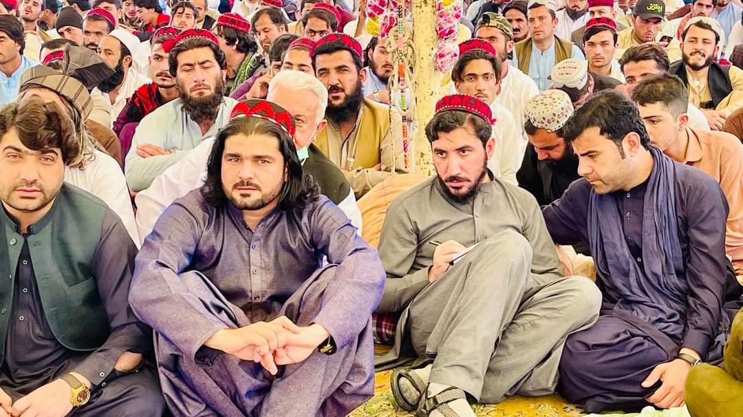 KhanSamkani's tweet photo. نوی الزام راباندې ولګوه
زړې خبرې خو زړې شوې کنه
#ATCToolOfPersecution https://t.co/SGY9txc4Lk