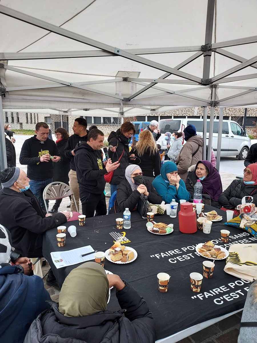 pas_sansnous's tweet photo. 🔴 Notre Tour de France "Nos quartiers ont de la gueule" s'achève aujourd'hui par la 43ème étape à Clichy-Sous-Bois !
Un grand merci à @Aclefeu et à l'association Toucouleurs pour l'accueil, l'organisation et la préparation des gâteaux 💪
#NosQuartiersOntDeLaGueule #NQOG https://t.co/AlZASu2oJK