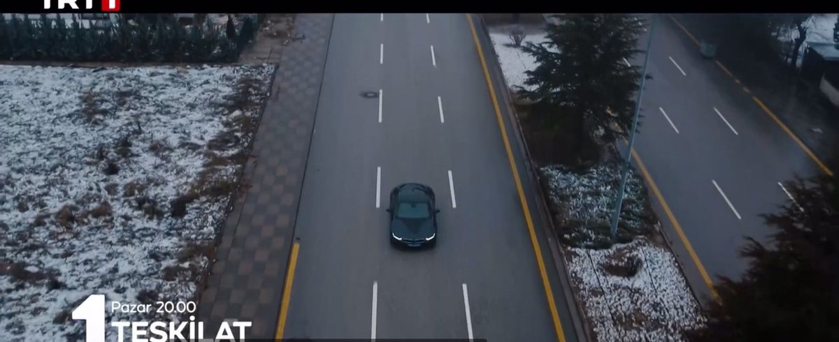 Ah #ZehSer 'im  💕💕💕
O süslü arabada nereye gideceklerini merak ediyorum.
I wonder where they are going in this fancy car
#Teşkikat