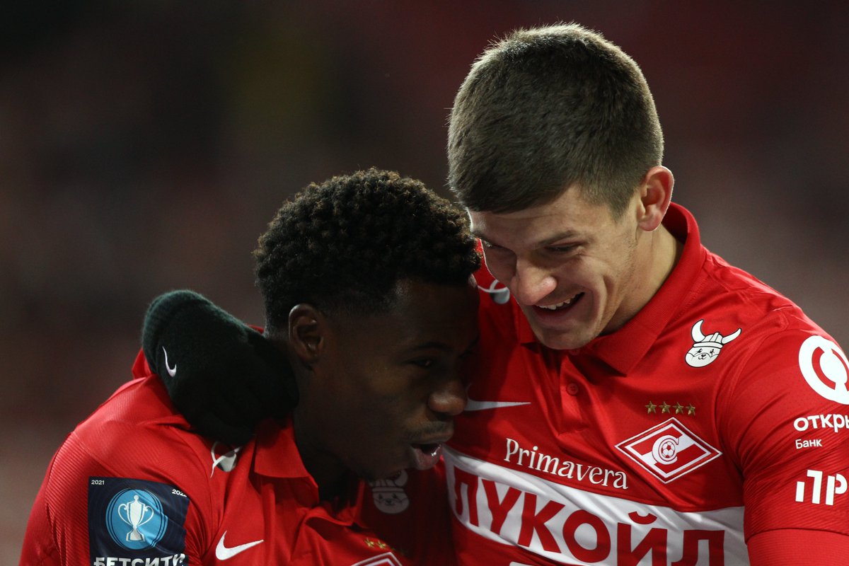 Второй тайм начался! 💪🏻

#СпартакКубань | 🔴 3:0 🟡