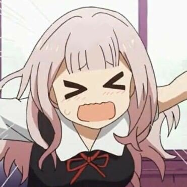 Patinando estaba, al frenar, algunos metros más allá de el, se quejó sobre el robo.

— ¡Ouma-! ¡Mi moño, devuelvelo!