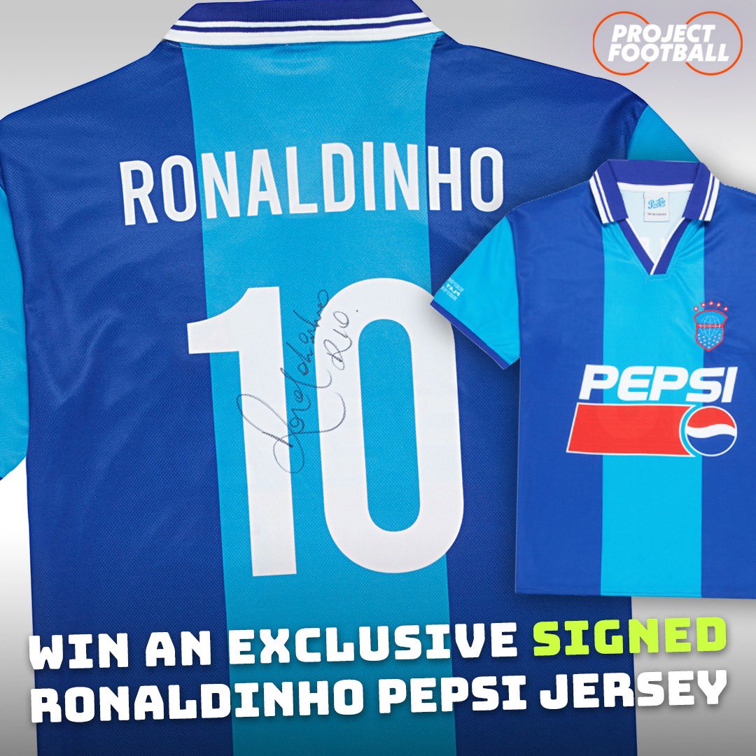 Thanks to <a href="/PepsiGlobal/">Pepsi</a> we’ve this exclusive signed Ronaldinho jersey to giveaway to one lucky person. 

Just Retweet &amp; follow to enter. 🍀
Comp closes: Wed 9th March at 6pm
