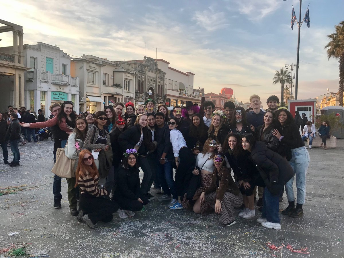 Northern California Study Abroad Consortium students are spending their spring semester 2022 in Florence studying art history, photography, literature, poetry &amp; creative writing. #aifsabroad #studyabroad #facultyled #aifscustomized #customizedfacultyled