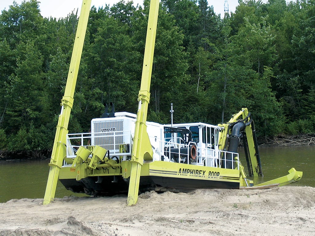 amphibex's tweet photo. With a total length of 21.43 meters, the #Amphibex AE800 is a perfectly balanced #amphibious #dredger and #excavator. It totals a working weight of approximately 53 metric tons.

#Dredgingmachine #Amphibiousexcavator  #multipurpose https://t.co/a78CwsiqgB
