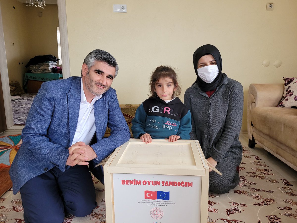 AnaokuluVilayet's tweet photo. @Piktes2Projesi kapsamında okul öncesi egitime erişim imkani olmayan çocuklarımıza Oyun Sandıklarımızı dağıtmaya devam ediyoruz. Yesilyurt-MALATYA @tcmeb @tuncay_morkoc @KanbayBattal @behcet_bakir @MalatyaMem @cemalkalay44 @ipekmurat44 @ErhanPelitoglu https://t.co/bQ5ZZBkaHP