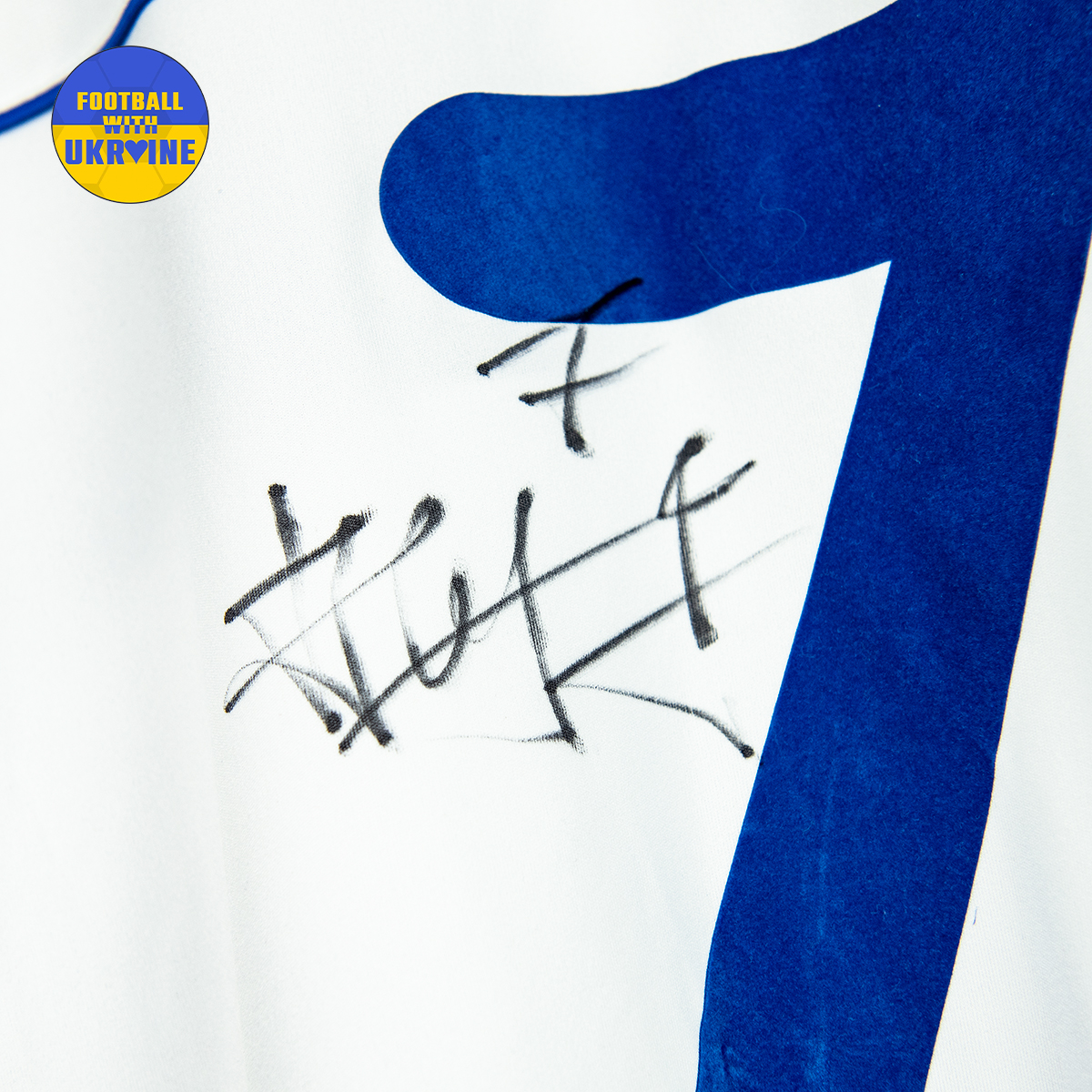 classicshirts's tweet photo. Football With Ukraine Raffle

Win this signed player issue Shevchenko Dynamo Kyiv shirt. Tickets are £5 with all proceeds going to humanitarian efforts in the country.

To enter:

1️⃣  RT
2️⃣  Like
3️⃣  Buy a raffle ticket here - https://t.co/5nXOQ5sFsr https://t.co/GHKvjHYEvK