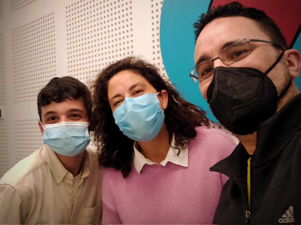 picorcerebral's tweet photo. La radio tiene magia. Gracias @MFerreroB y Raúl por la estupenda entrevista en @MiradorORM de @ORMurcia. Aquí la puedes escuchar: https://t.co/4f760PNS6o cc/ @AutografiaE @ArsComunicacion https://t.co/6qceTUmcfi