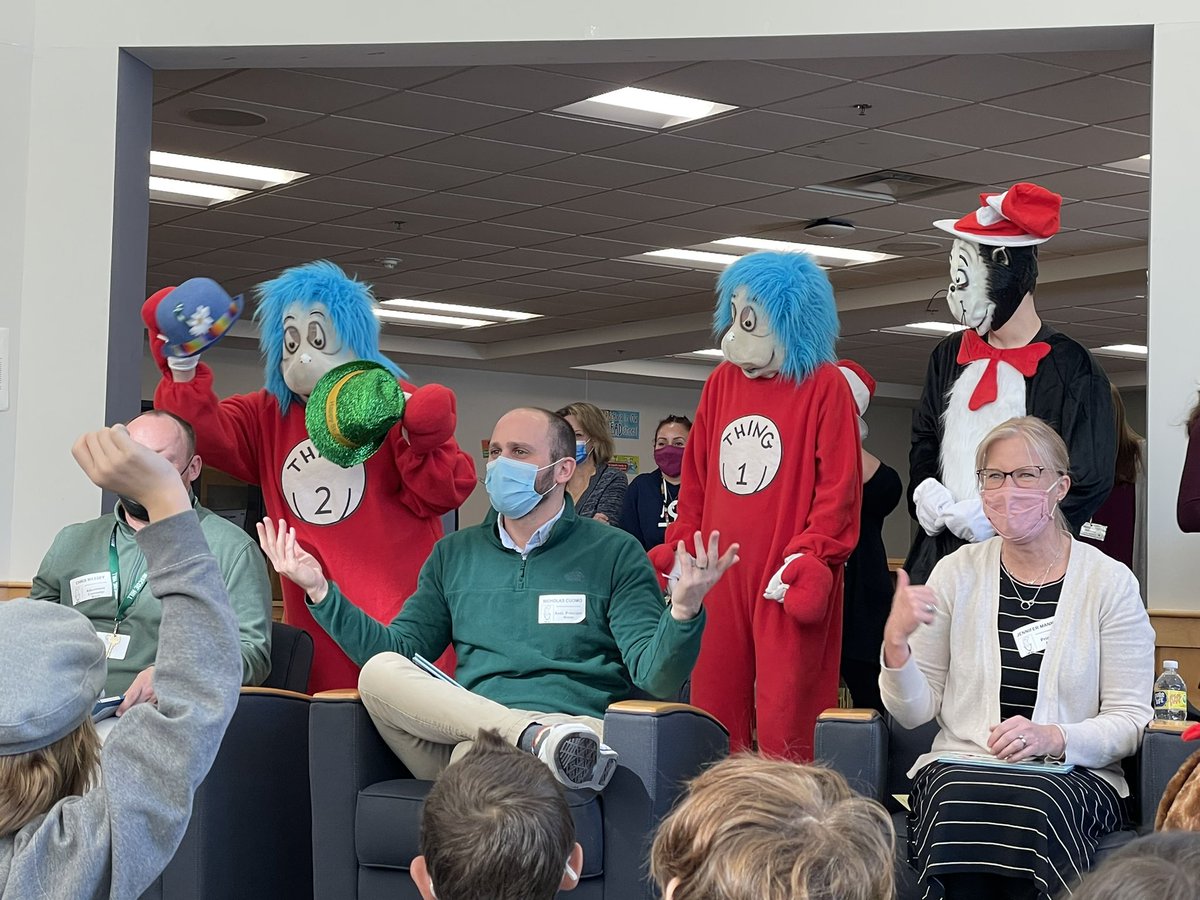 laevansmath's tweet photo. Read Across America at Memorial school.  Always a fun day!  Thank you Mrs. Gale! #memupton #mursd https://t.co/5u7DKi3lUX