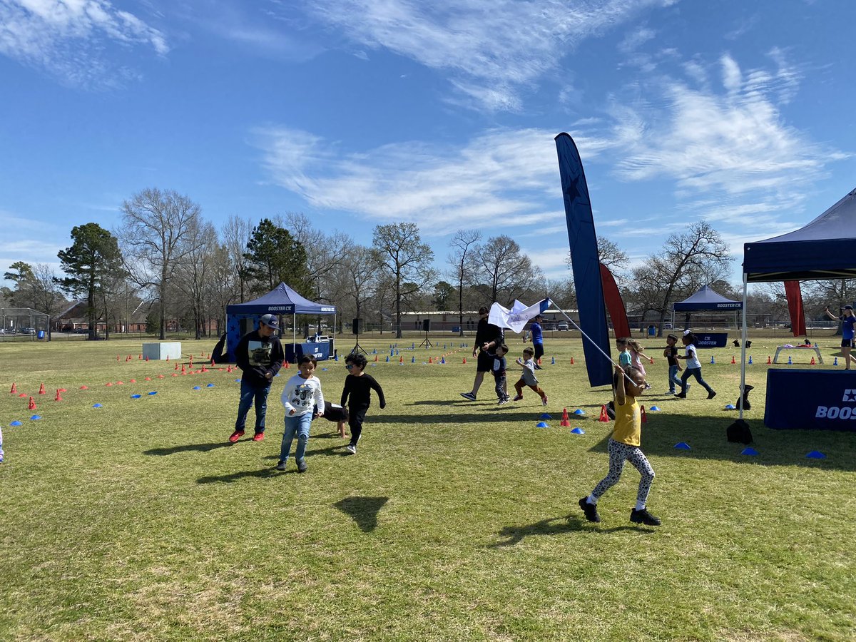 epolomskyprek's tweet photo. MBE’s Beary Fast Beary Furious Bearcubs had an AMAZING time at the Fun Run today 🤩💜🐻 #MBEUnity
#mbeisfamily 
#mbebears
#mbebears2021
#lighttheway
@HumbleISD_PREK
@HumbleISD_MBE https://t.co/inPzaXL20K