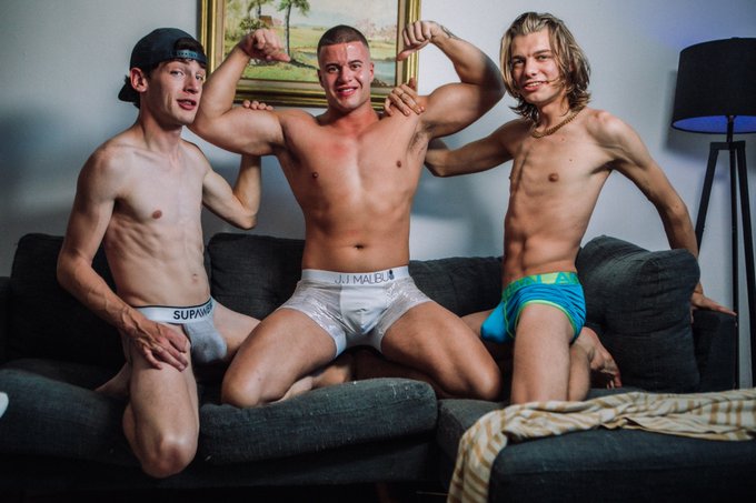 🚨👉🏻Threesome Frenzy🚨... Part 2 is out TOMORROW .   🔥Watch me get it on with these two hot boys @EdwardLeox<a href="/tag/outnow"class="tags"><span>#outnow</span></a><a href="/tag/hornyweekend"class="tags"><span>#hornyweekend</span></a>