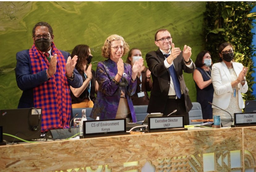 It’s PRECIOUS to be in spaces of #HistoryMaking MOMENTS!!! Finally at #UNEA5 the resolution to #BeatPlasticPollution came through &amp; now the work begins! Congratulations to Rwanda 🇷🇼 &amp; Peru 🇵🇪 &amp; others for the leadership. Just this 👉🏽 unep.org/news-and-stori…. BRAVO 👏🏽 👇🏾 For 🌍
