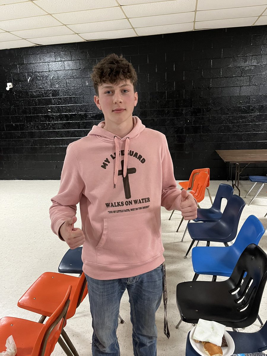 Love seeing our guys do great things off the field! Kamden Edge did a great job sharing his beliefs today in FCA! <a href="/Kamden_Edge2/">Kamden Edge</a>
