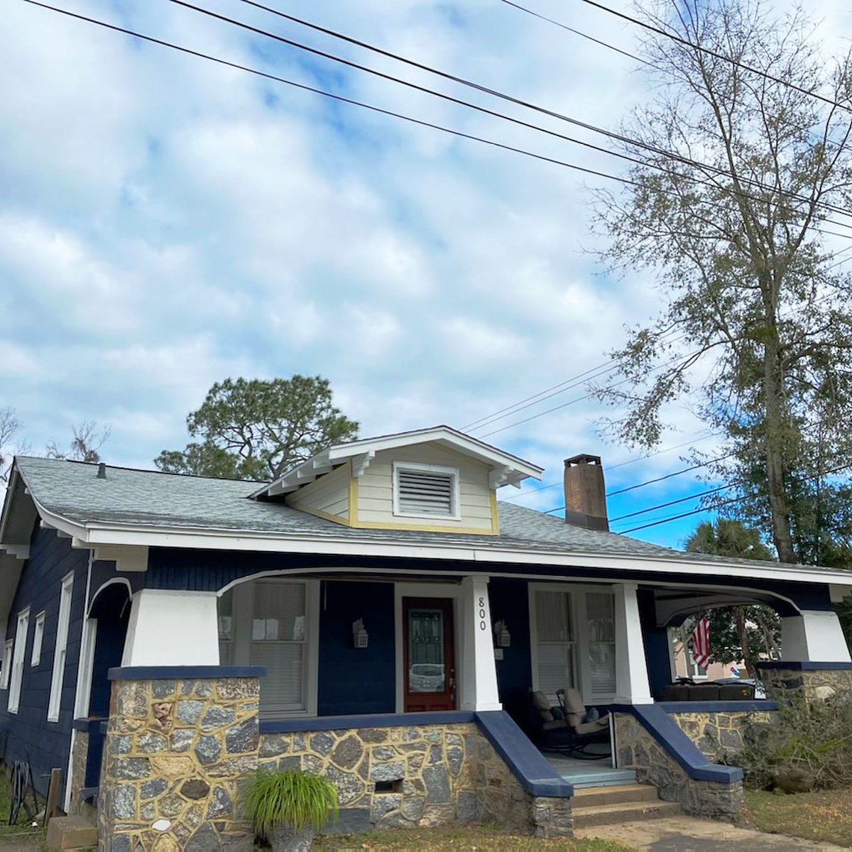 RidgelineHSV's tweet image. @OCRoofingLLC #TruDefinition #DurationShingles in Shasta White were the perfect choice to compliment this #Pensacola home 🏠✨