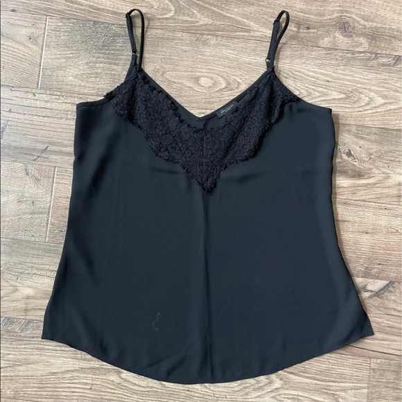 dime_plus's tweet photo. So good I had to share! Check out all the items I'm loving on @Poshmarkapp from @stitchlvr #poshmark #fashion #style #shopmycloset #nbd #anntaylorfactory: https://t.co/h7h6oeVjBB https://t.co/fK1LYj3C4C