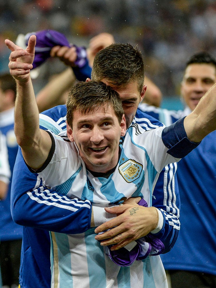 Lm10Messista tweet picture
