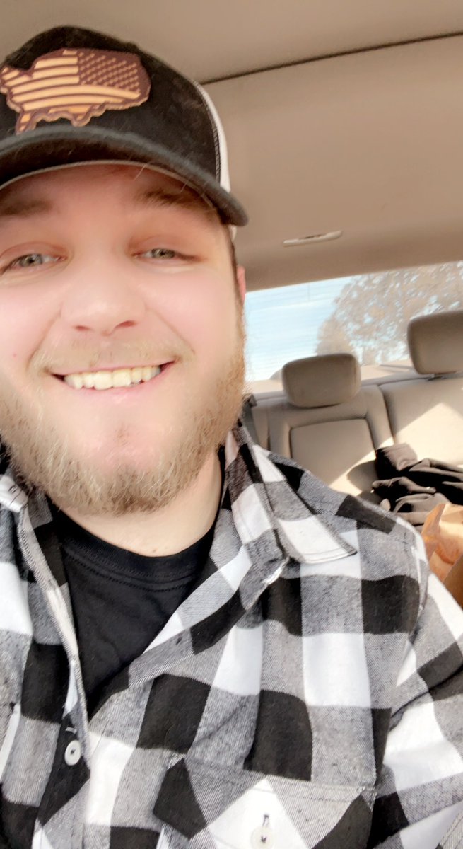 aropadope's tweet photo. Hello Twitter world. Haven’t been here for a while. Here’s a few life updates over the last 6ish months! I grew a beard and I got a new tattoo! Oh and I’m out of the military! https://t.co/vzIKVWpmgx
