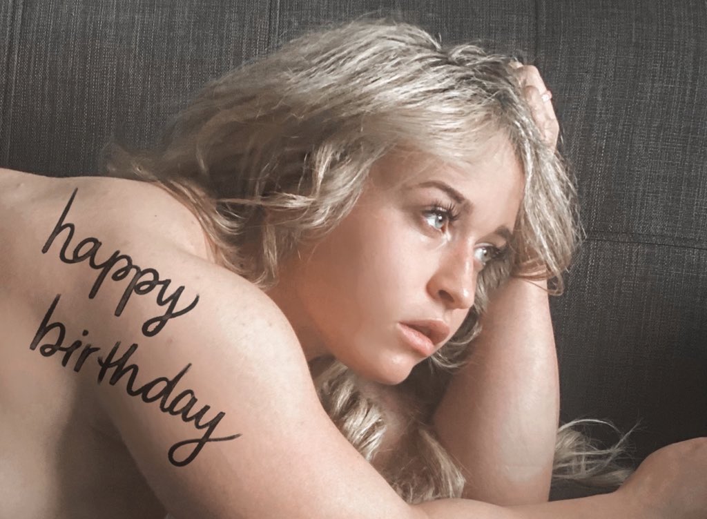 JordynneGrace's tweet image. Birthday week sales - your gift to me can be retweeting this 🔥😈 

50% off subscriptions -
onlyfans.com/barbellsxbikin…

26% off all merch -
jordynnegracewrestler.com 
Code CAKEDAY