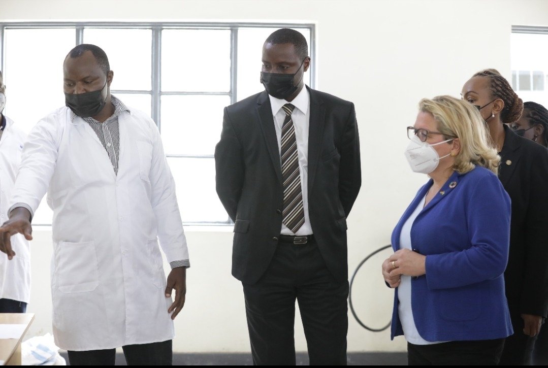 Kigali_College's tweet photo. Today, the Federal Minister for Economic Cooperation and Development (BMZ/Germany Svenja Schulze)visited @RSchoolOfMining in order to observe the current status of school, especially in terms of mineral processing teaching methods and TVET in general through mining program. https://t.co/pjUTbwuI9X