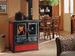 Отопление на даче. Итальянская печь камин la nordica. Печь камин нордика. Печь камин италия нордика. La nordica печи.