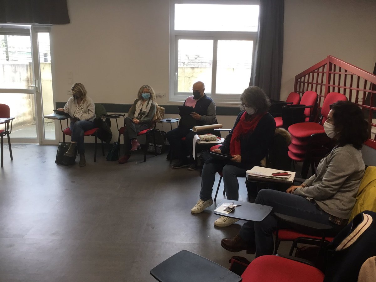 El_Ollivier's tweet photo. Excellente journée de formation à la COMMUNICATION PERCUTANTE organisée et animée par Jeanne Dobriansky pour les profs intéressés à Lesneven. Grand merci 🙏 @Alliamjeanne 
@SFND_Lesneven @acrennes @enscatho29 https://t.co/5V6LjxPTby