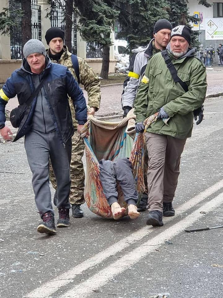 televizeseznam's tweet photo. ‼️ Velení 🇺🇦speciálních sil vydalo mrazivé varování: Zdravíme ruské dělostřelce a blahopřejeme. Poté, co jste svým těžkým ostřelování zasáhli naše mírumilovná města, naše příbuzné a děti, jste se pro nás stali cílem číslo 1. Jste daleko a střílíte na cíle, které nevidíte.
1/3 https://t.co/JcHXW2iuFk