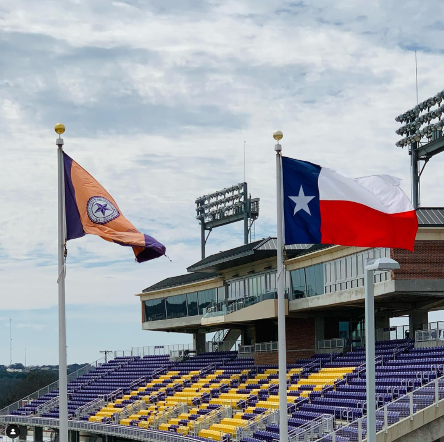 Happy Texas Independence Day! 🤠

#TexasForever #TexasIndependenceDay #Texas #GoCru
<a href="/UMHB/">Mary Hardin-Baylor</a> <a href="/CruSports/">UMHB Crusaders</a>
