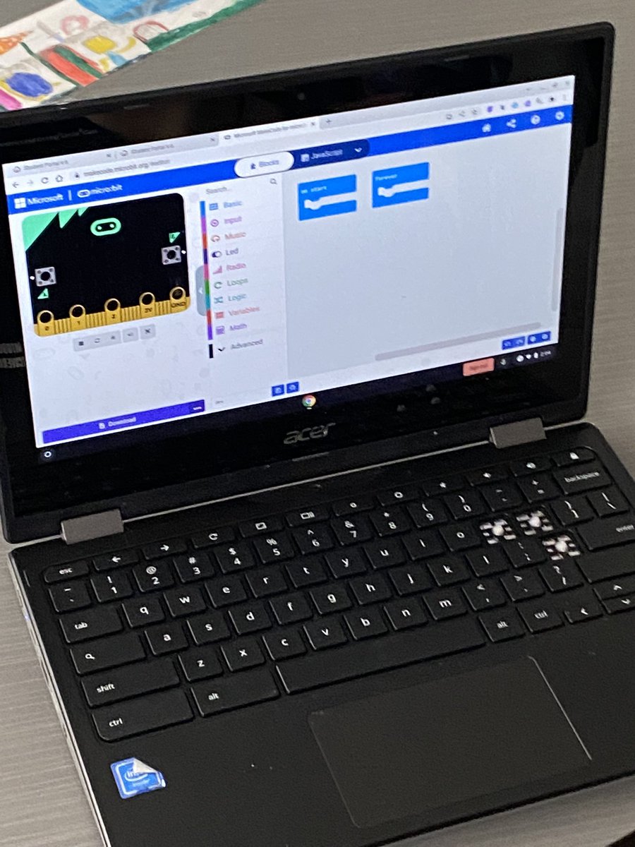 Thank you <a href="/MrsTKroeger/">Tara Kroeger OCSB (she/her)</a> for showing us how to code our microbits today! @ocsbSTEAM @ocsbMath <a href="/ThomasMoreOCSB/">St. Thomas More School</a>