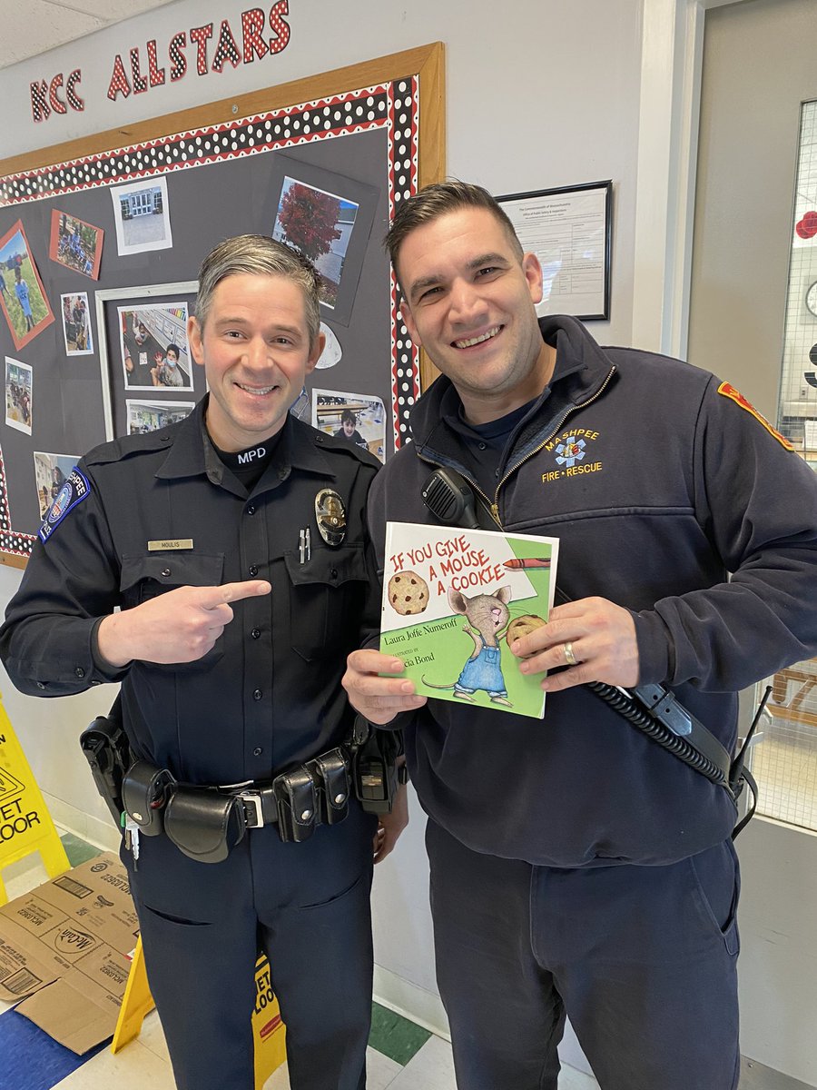 Prehna's tweet photo. #ReadAcrossAmericaDay was in full force today at KCC! Thank you to the MHS English Honor Society, @MashpeePD and Mashpee Fire Department for #reading to all of our students! Thank you @msmith116 for making today and the whole week focused on literacy! @capegoulart https://t.co/lrTwXLUyfZ