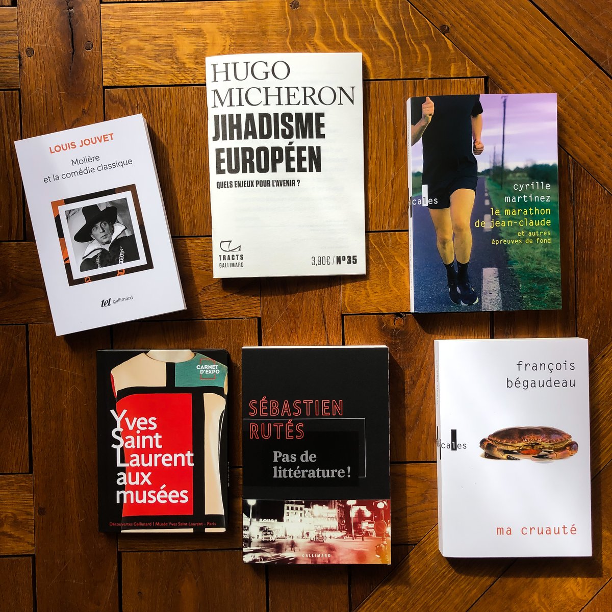 Gallimard's tweet photo. 📚 #LesSortiesDuJeudi

✨ Découvrez toutes nos #nouveautés disponibles dès aujourd’hui en librairie ! #Mars2022

Cliquez-ici pour voir l’ensemble de nos nouveautés 👉https://t.co/FvRIg95EA0 https://t.co/AGGIySK9m4