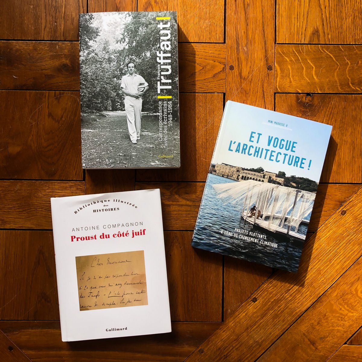 Gallimard's tweet photo. 📚 #LesSortiesDuJeudi

✨ Découvrez toutes nos #nouveautés disponibles dès aujourd’hui en librairie ! #Mars2022

Cliquez-ici pour voir l’ensemble de nos nouveautés 👉https://t.co/FvRIg95EA0 https://t.co/AGGIySK9m4