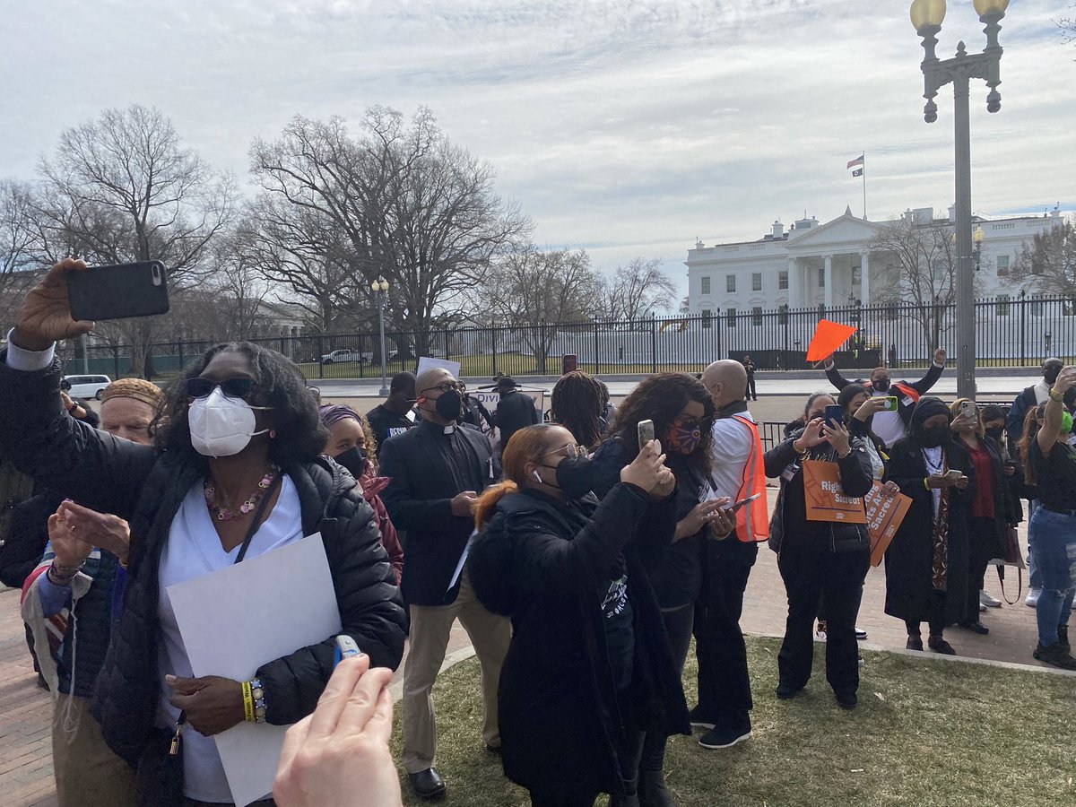 MrsTami's tweet photo. IT IS OUR DUTY TO FIGHT!! IT IS OUR DITY TO WIN!! Fighting for Voting rights &amp; Citizenship/Immigration reform!! #FAITHINACTION #FAITHINSCTIONNJ #FAITHFORUM2022 #COLLARSKICKSANDFISTS https://t.co/huHgOEj5KF