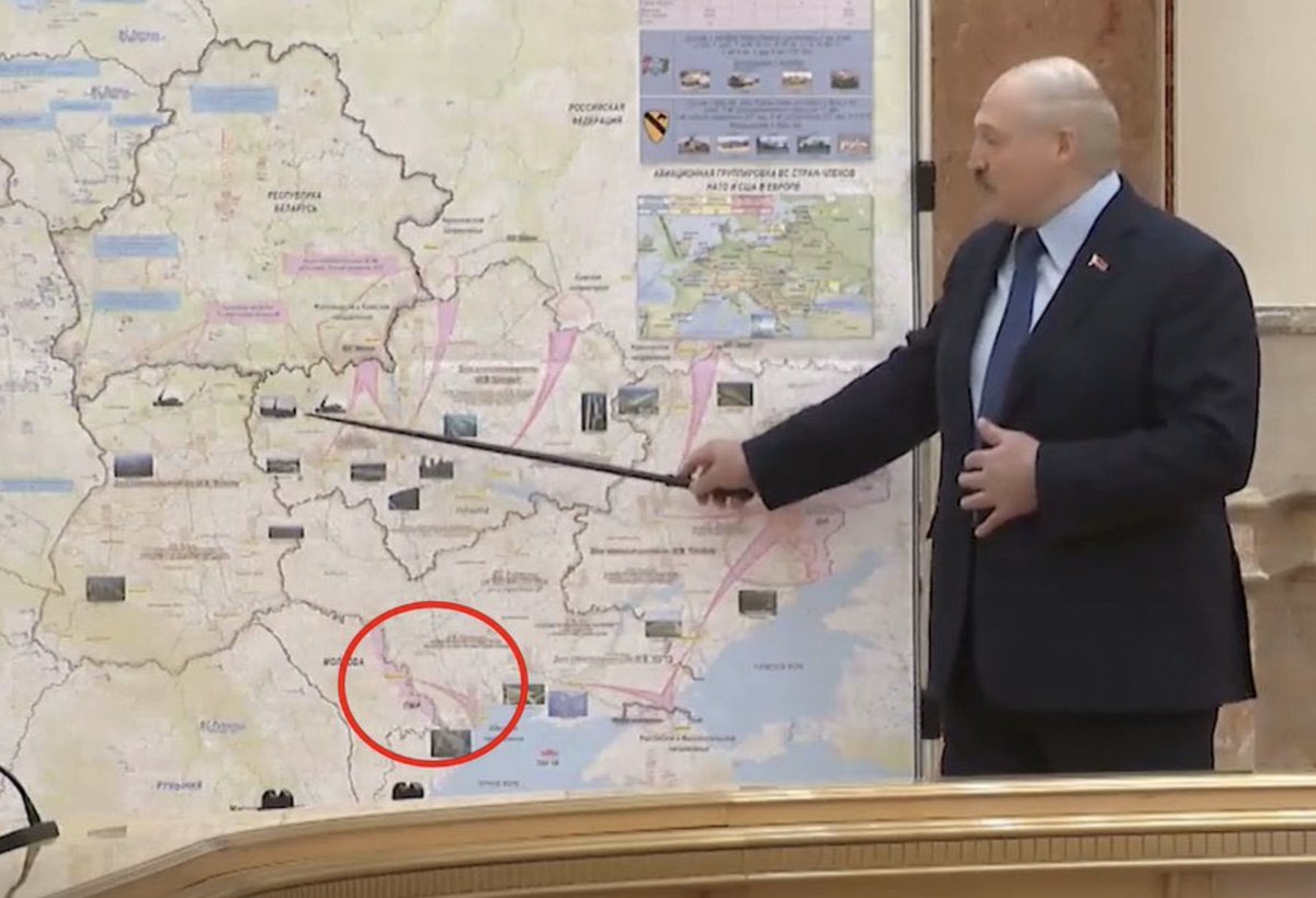 carlbildt's tweet photo. Bragging briefing by Lukashenko displays map implying that a 🇷🇺 attack against also 🇲🇩, which is a close democratic partner of the 🇪🇺, is in the planning. https://t.co/6ir3GVSnfi