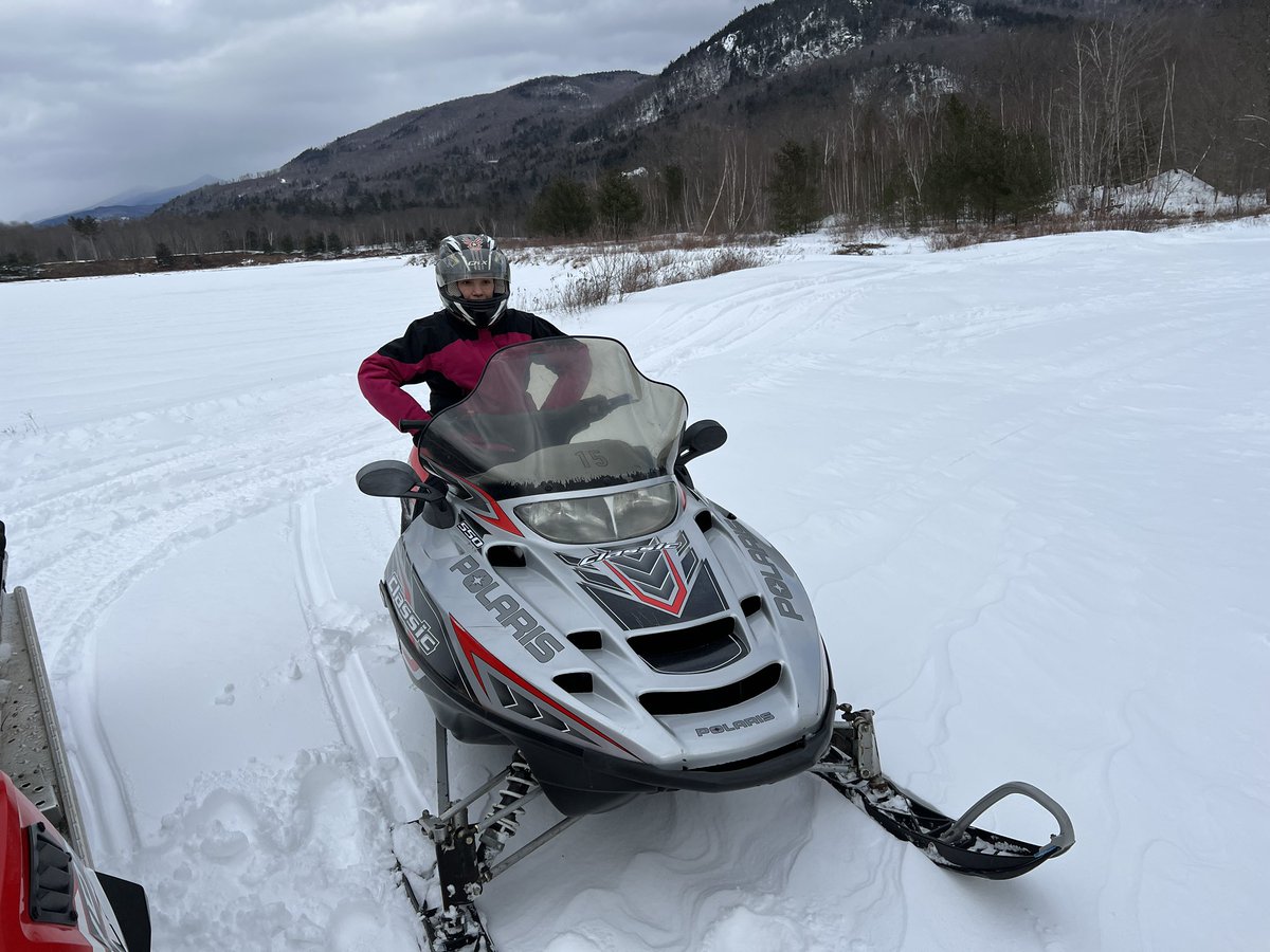 nhjoshjudge's tweet image. Took my daughter snowmobiling to in the White Mountains. Awesome fun.