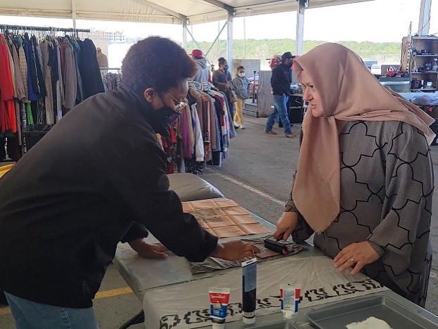 KOOPradio_vax's tweet photo. Pics and fancy footwork from last Sunday’s event! We partnered with @texasfolklife for the Austin Country Flea market, spreading vaccine education and collecting stories from the community about life in pandemic times.☀️ #vaxforall #talesofthetimestxf #koopradio #texasfolklife https://t.co/UkVxzi8Yva