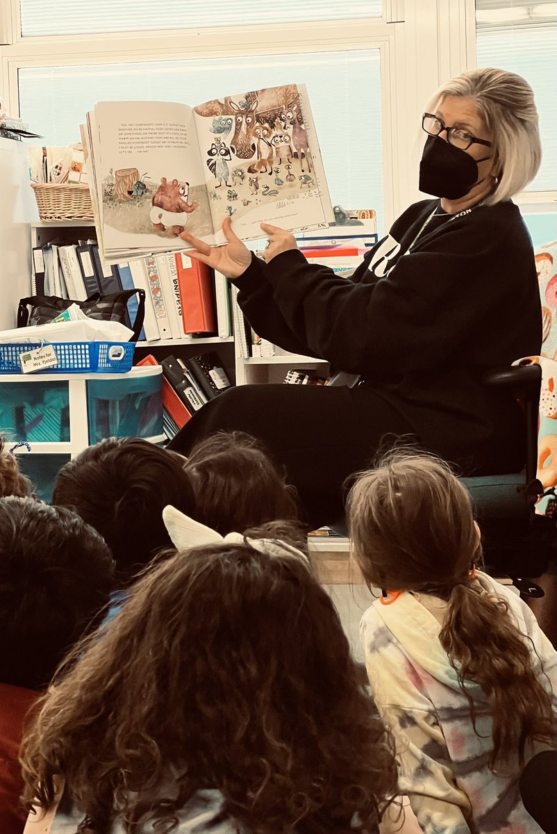 2FBHE's tweet photo. 2F -THANK YOU Mrs. Baxter for putting a smile 😀 on all our faces today with your funny read aloud, “Something’s Wrong” #itsgottabeBHE #ReadAcrossAmerica https://t.co/H5rZl9pQp6