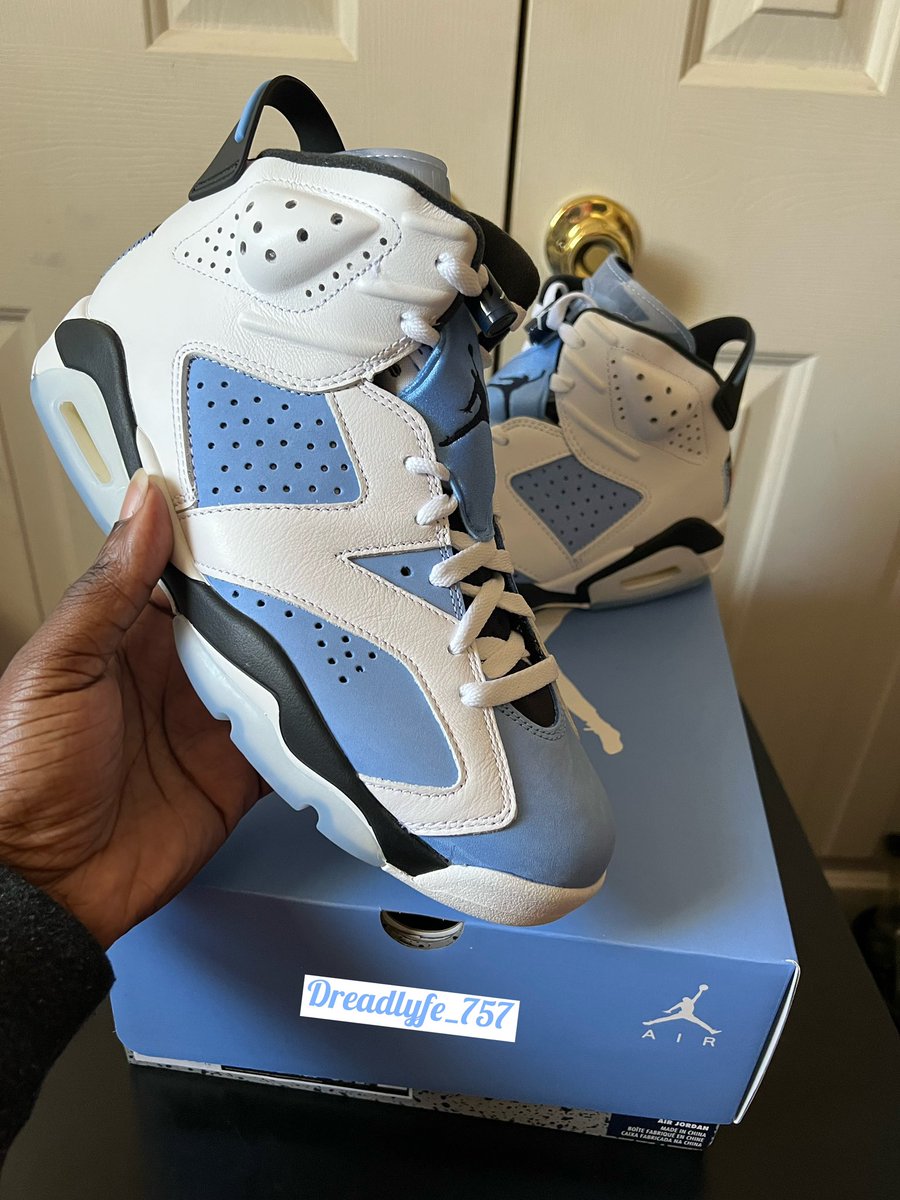 DreadLyfe_757's tweet photo. I know its air max month but these just arrived!!!!! #cardinal3s #unc6s https://t.co/W2bbqLqW16