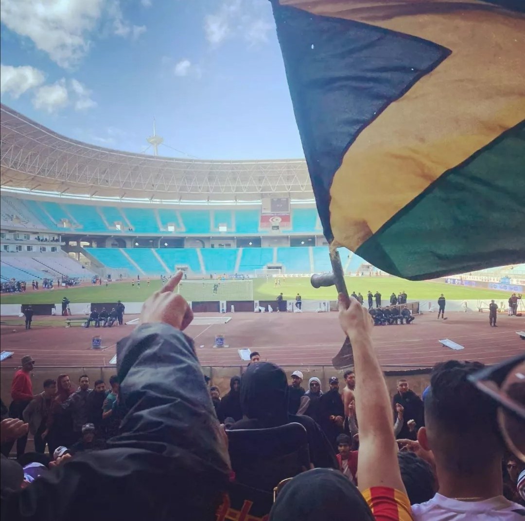 yaass1919's tweet photo. In curva solo da ULTRAS โ
ULTRAS SI NASCE NON SI DIVENTA
Forza, Onore e mentalitร !
FUCK NORD, I'M SUD โค๏ธ๐
#MU02 #unopertuttituttiperuno #ULTRASLIBERI https://t.co/1NUE8YaiF5