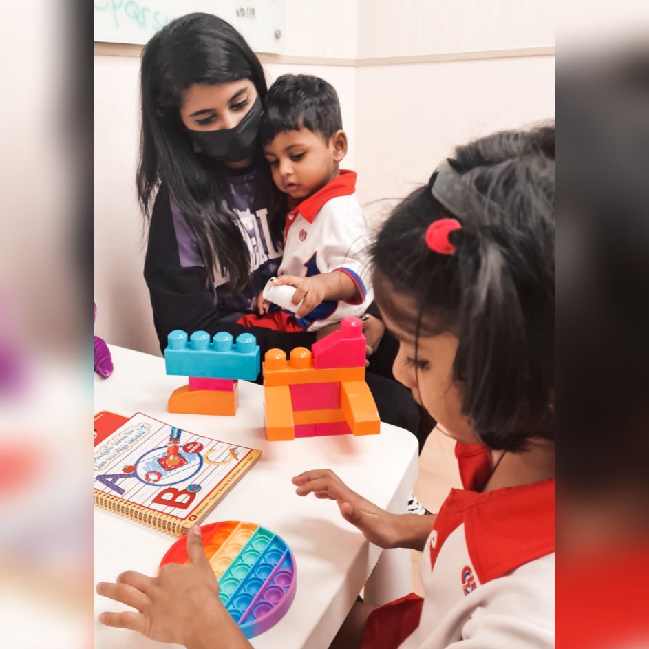 _gavrielaaaa's tweet photo. `My children comes before anything. Always. This little souls are my world. 👩‍👧‍👦❤️✨ #CRM&amp;AAM #MyLifeline https://t.co/uXxd6nwcdD