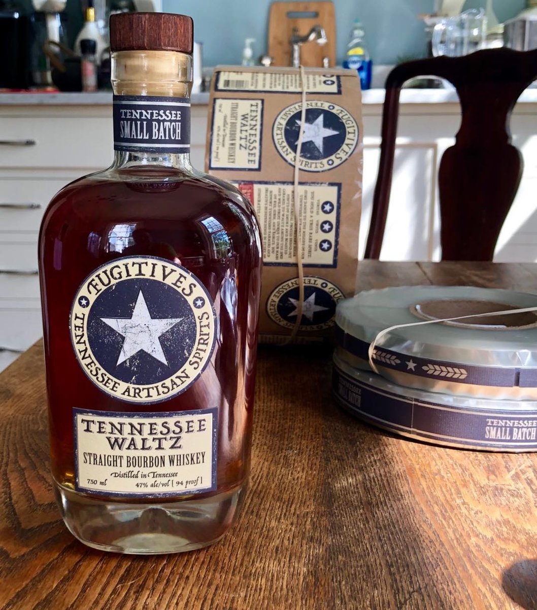Today's Shared Spirits shout out goes to @fugitivesspirits and their #tennesseewaltz 
This beautiful whiskey is Small- batch artisan whiskey from Nashville, TN. Farmed locally, we offer a true taste of Tennessee terroir.