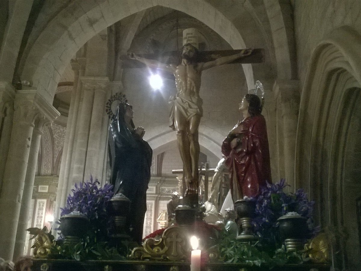 SSantaolite's tweet photo. Nos vemos en la #Procesion de #Viernessanto Necesitamos porteadores de #pasos Contacta con nosotros
#Olite https://t.co/BAOAxo6Zj1