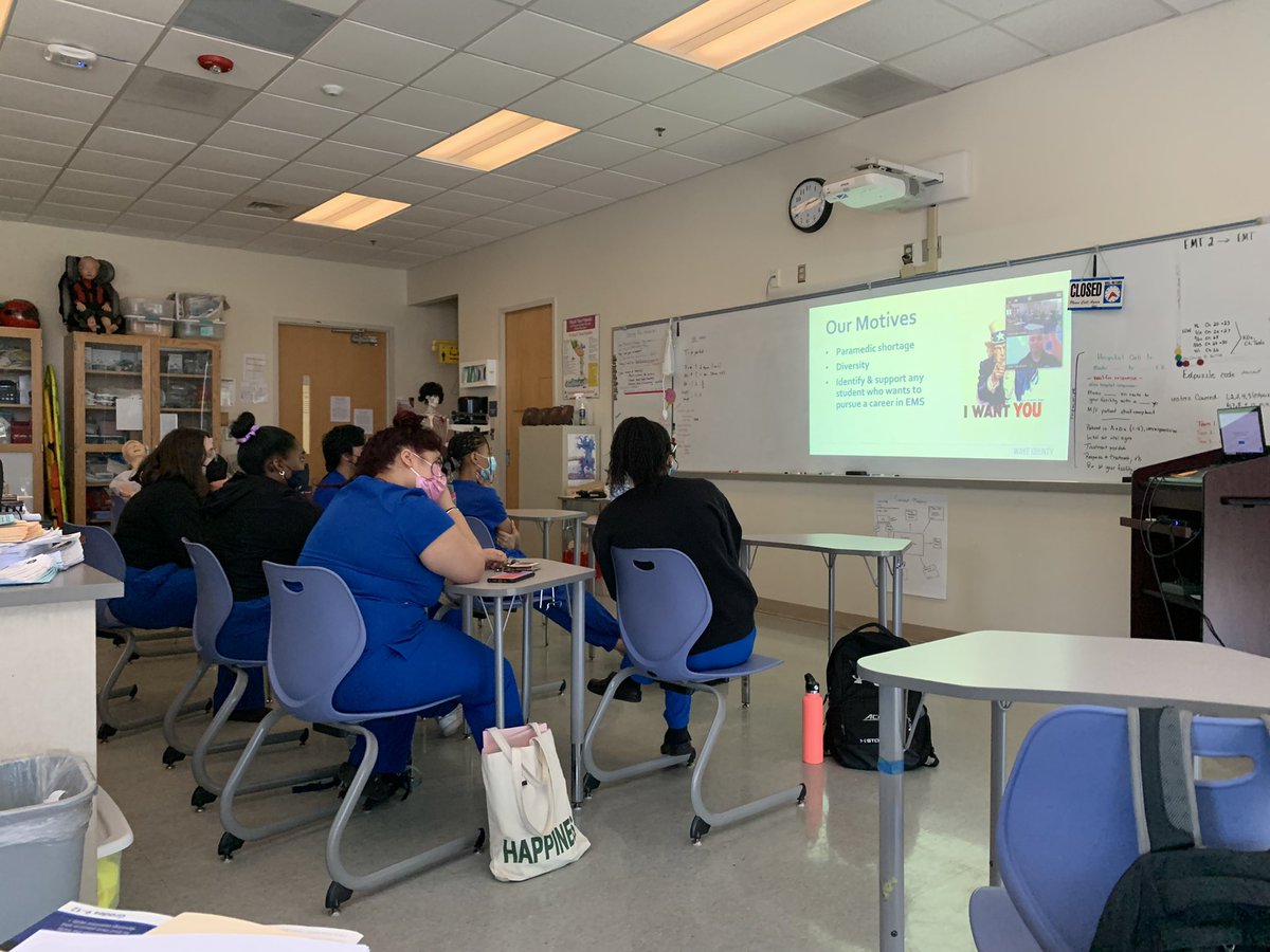 MLeedsRN's tweet photo. Great Recruiting Opportunity with our EMT students and Wake County EMS apprenticeship program!
#futureEMTs https://t.co/OhHtTklYgB