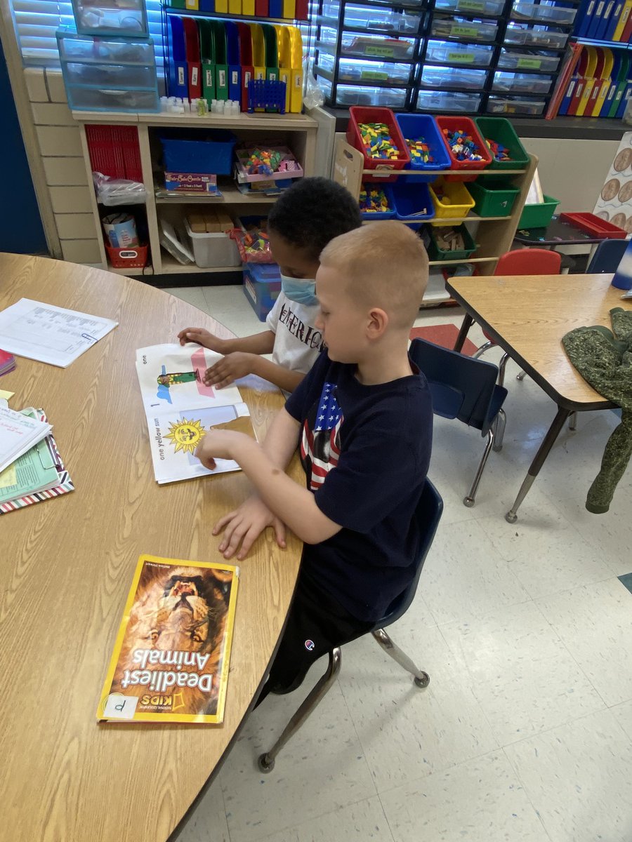 Adrienne Ross tweet media