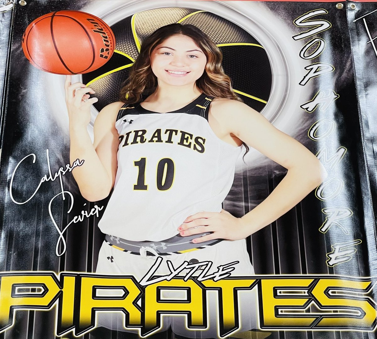 tamaratilley444's tweet photo. @CalyssaSevier earned 27 3A unanimous District MVP. She finished her soph. year with 783 pts, 303 rebs, 187 steals, 126 assists, 6 blocks, 175 deflections, and 9 charges.  Without her teammates she is nothing - very grateful for those who helped earn this honor for her. https://t.co/E2mIUIJOKF