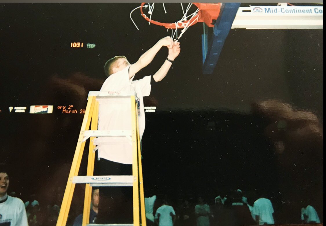 dnhubbardjr's tweet photo. Good Luck in the IHSAA tournament! #sectional9 @mullins_braylon @Jmullins2424 @CougarHoops2 https://t.co/SPMOxVZn7q