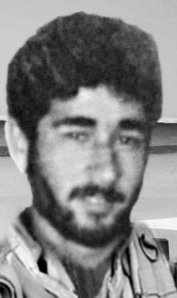 A77madRamadan's tweet photo. الشهيد علي أمين حمادي 

◾ مواليد بلدة النميرية
◾ انتسب الى أفواج المقاومة اللبنانية أمل عام 1984.
◾ خضع لعدة دورات ثقافية وعسكرية. 
◾ شارك في العديد من العمليات الميدانية للحركة. 
◾ استشهد بتاريخ 2 آذار عام 1995 في عملية ضد العدو الصهيوني في ساحل عدلون
#امل_ام_الشهداء https://t.co/hfoIrfIBOo
