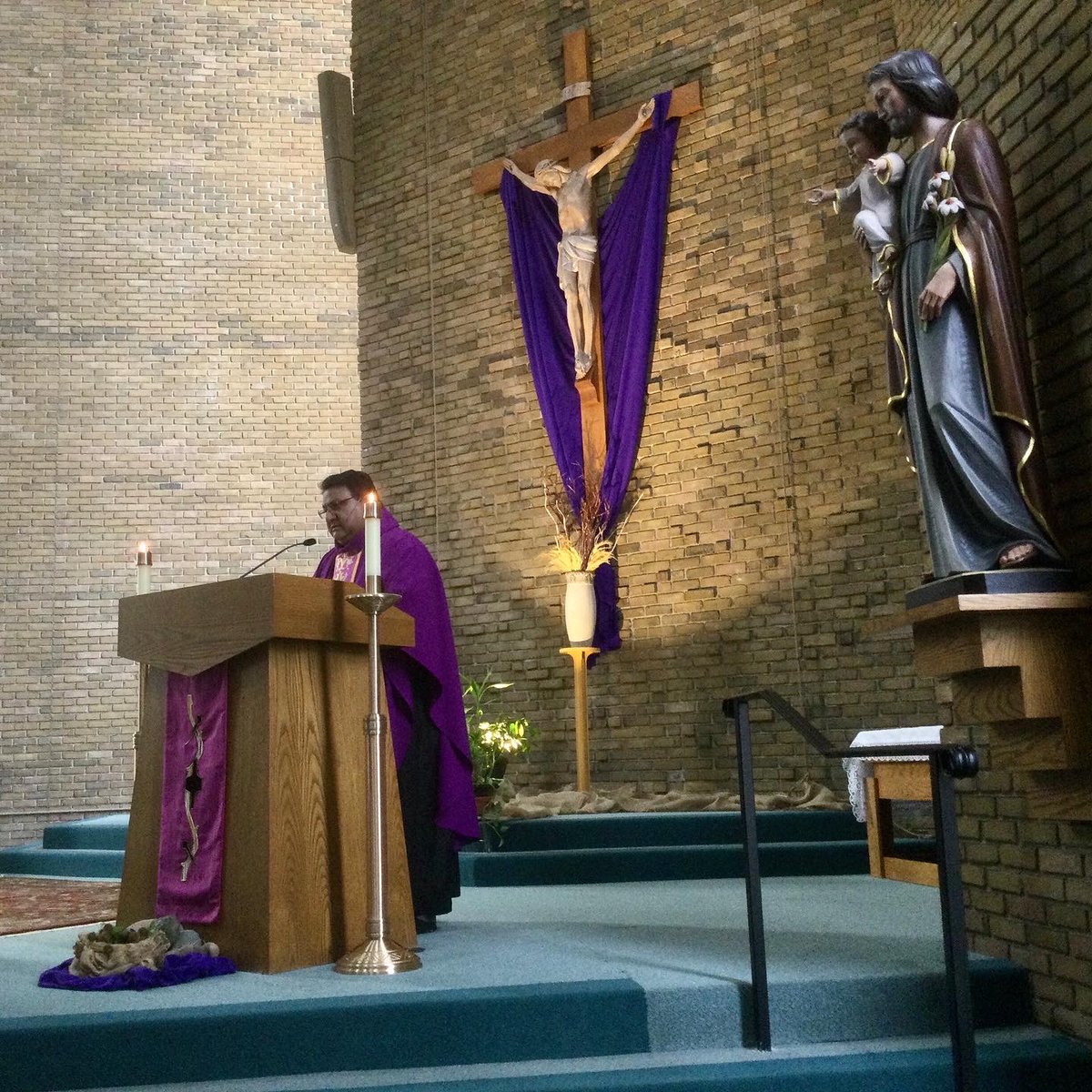 StMaryJoy's tweet photo. With Ash Wednesday we start Lent. We also pray for peace in the Ukraine.
#StMayCOOJ #lent #40days #ashwednesday #catholic #detroitcatholic #prayforukraine #ashestoashes #repentandbelieveinthegospel https://t.co/3PbhcHtcw5