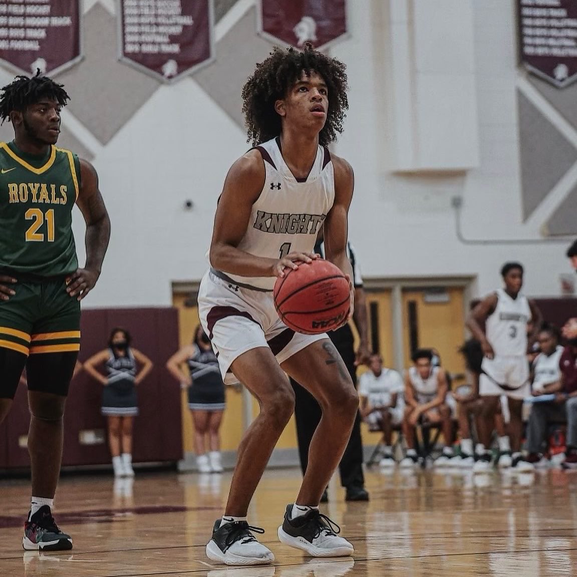 DonovanMeans1's tweet image. Blessed to be named 2nd Team All Region!