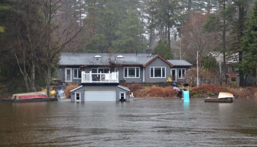 The spring flood season is about to begin, and homeowners need to be prepared. Flooding can pose risks not just for homes – but also for health. The experts at <a href="/PurocleanBH1/">Puroclean of Bloomfield Hills</a> compiled some spring flooding prevention tips:
bit.ly/3pwRYRR

#WaterDamage